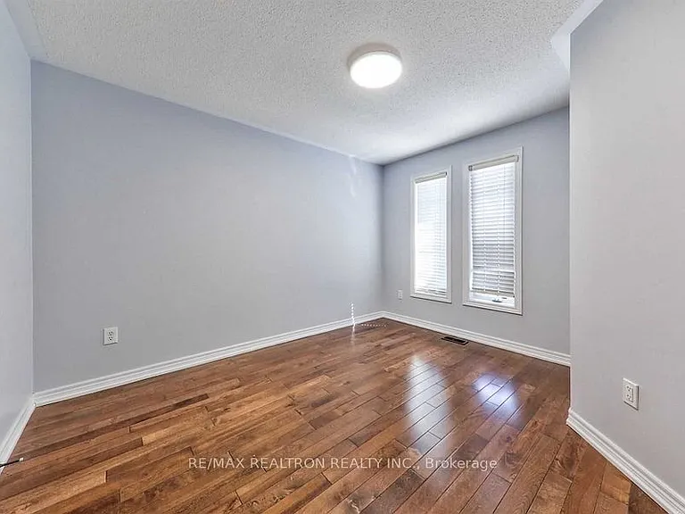 46 Blue Meadow Ct — Photo 14