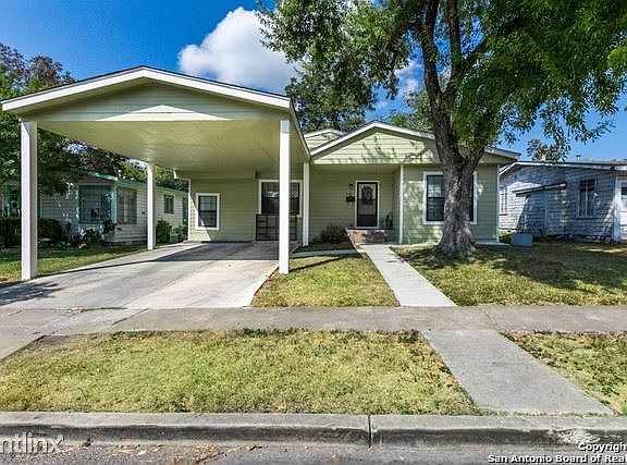 3rd image of 139 Adrian Dr