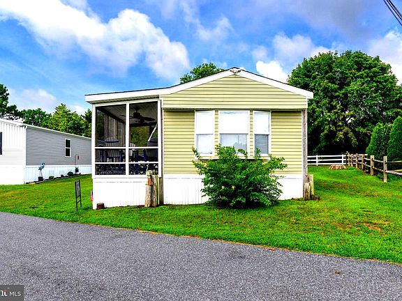 3rd image of 26925 Galleon Rd