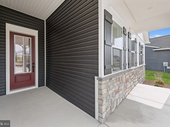2nd image of 28537 Blossom Ln