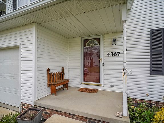 2nd image of 4367 Clover Dr