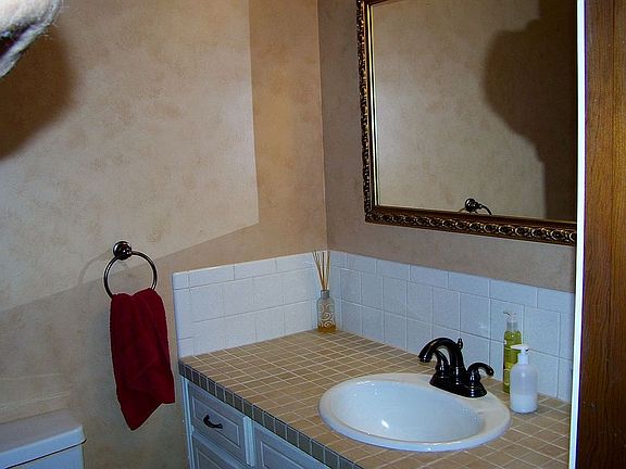 Bathroom, real porcelain tub.