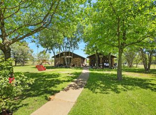 817 Eason Rd, Ennis, TX 75119