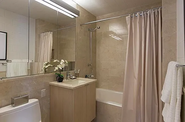 Rented by Manhattan Connection | media 16