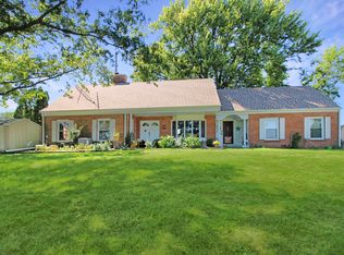 9033 Crego Rd, Waterman, IL 60556