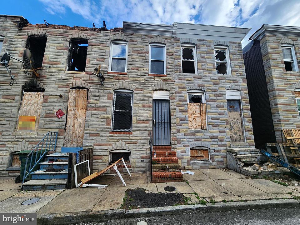 1st image of 2218 Christian St