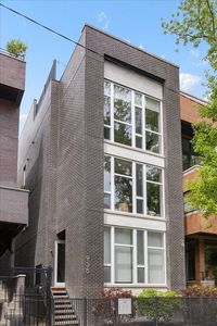 938 N Winchester Ave #3, Chicago, IL, 60622