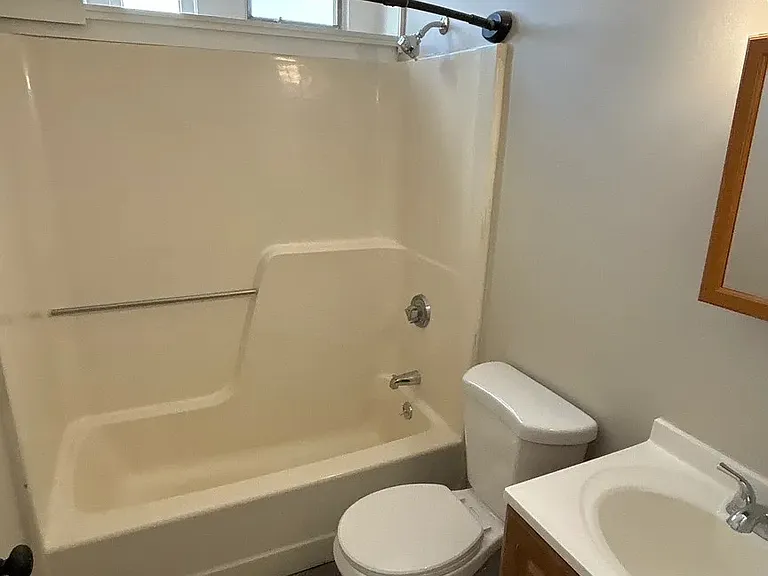 71-103 Front Street — Photo 17
