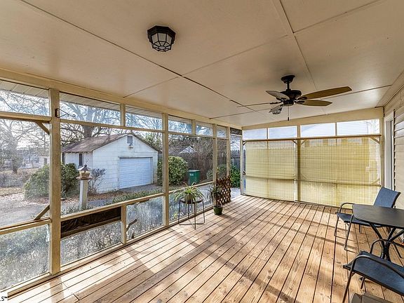4th image of 745 California Ave