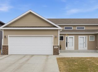 2581 66th Ave S, Fargo, ND 58104