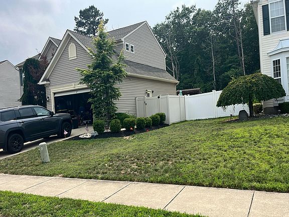 2nd image of 54 Timberline Rd