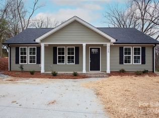 125 Chestnut Dr SW, Concord, NC 28025