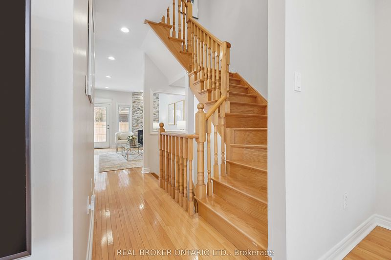 Richmond Hill Townhouse for rent - 4 Bedrooms — photo 20