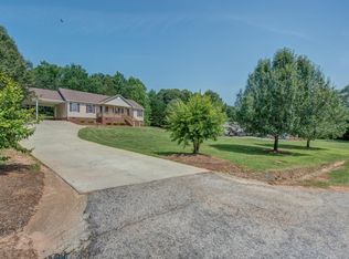 1724 Parrish Point Dr, Rock Hill, SC 29730