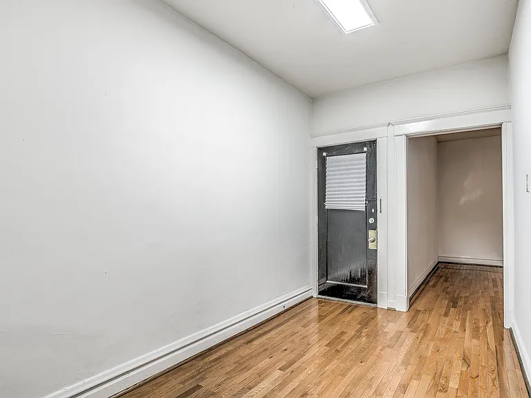 1722 Waverly Pl — Photo 35
