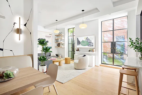 Sold by Compass | media 1