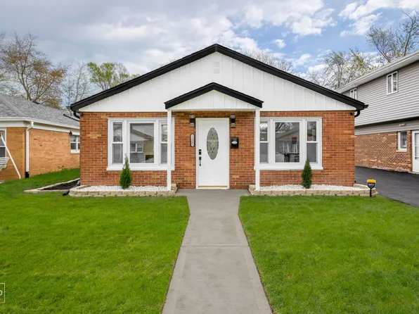 11551 S Sacramento Dr, Merrionette Park, IL 60803
