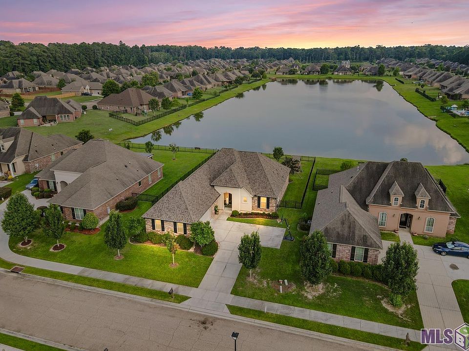1st image of 5038 Woodstock Way Dr