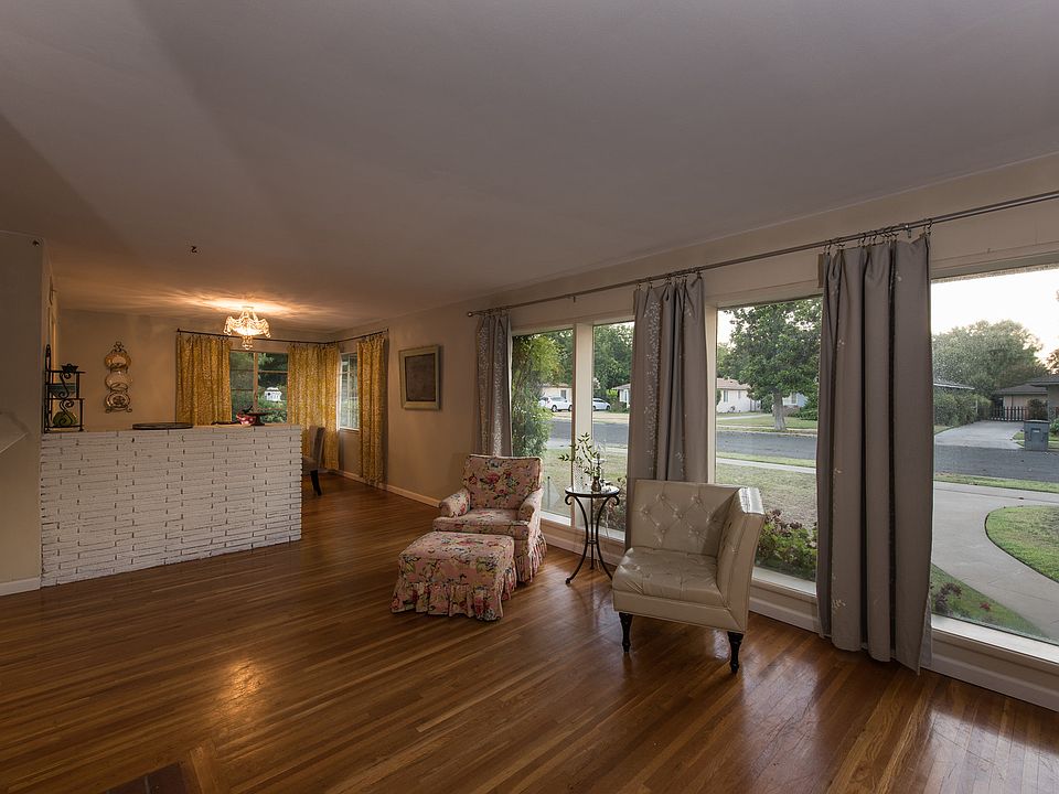 1st image of 2522 N Adoline Ave