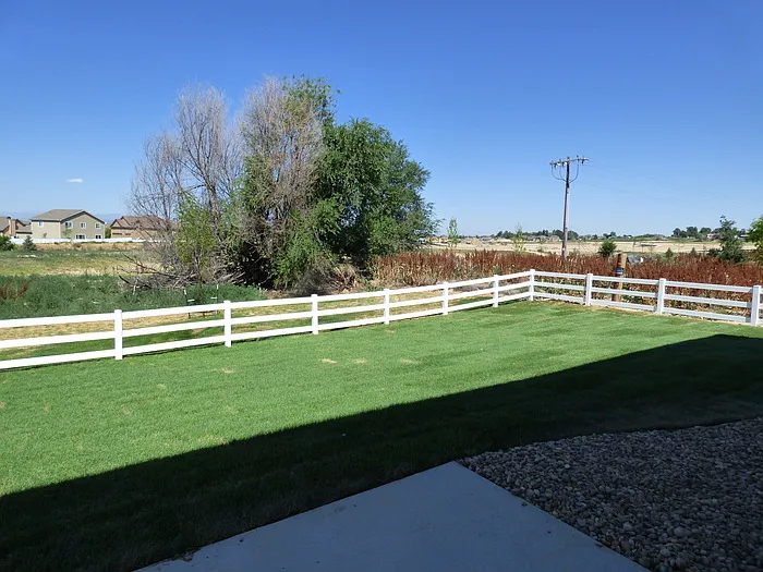 753 Lakebrook Ct — Photo 18