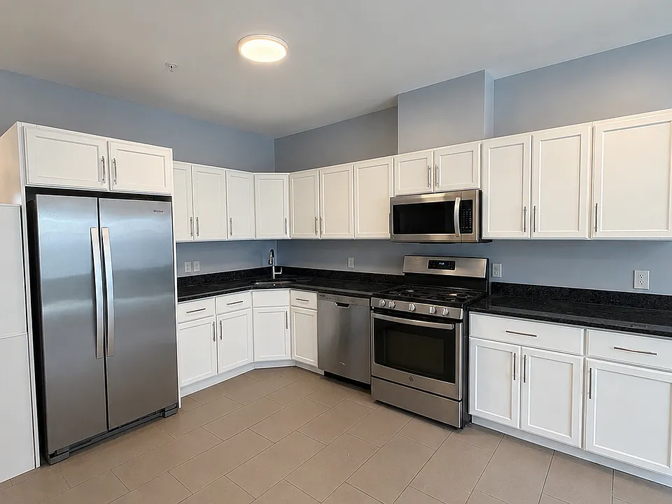 2 Mayflower Ave #202A