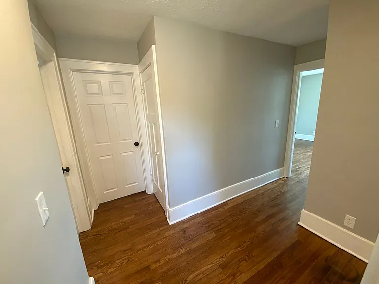 2431 Emmet St — Photo 24
