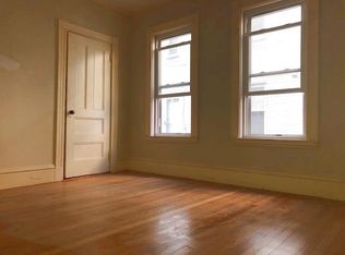 12 Lee St, Somerville, MA 02145