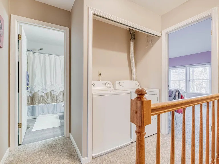 216 Roundhouse Ct — Photo 22