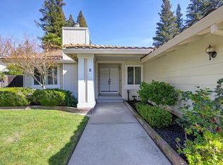 5 Rivermoor Ct, Sacramento, CA