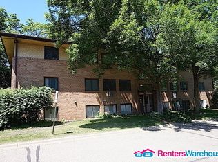 2379 Unity Ave N, Golden Valley, MN 55422