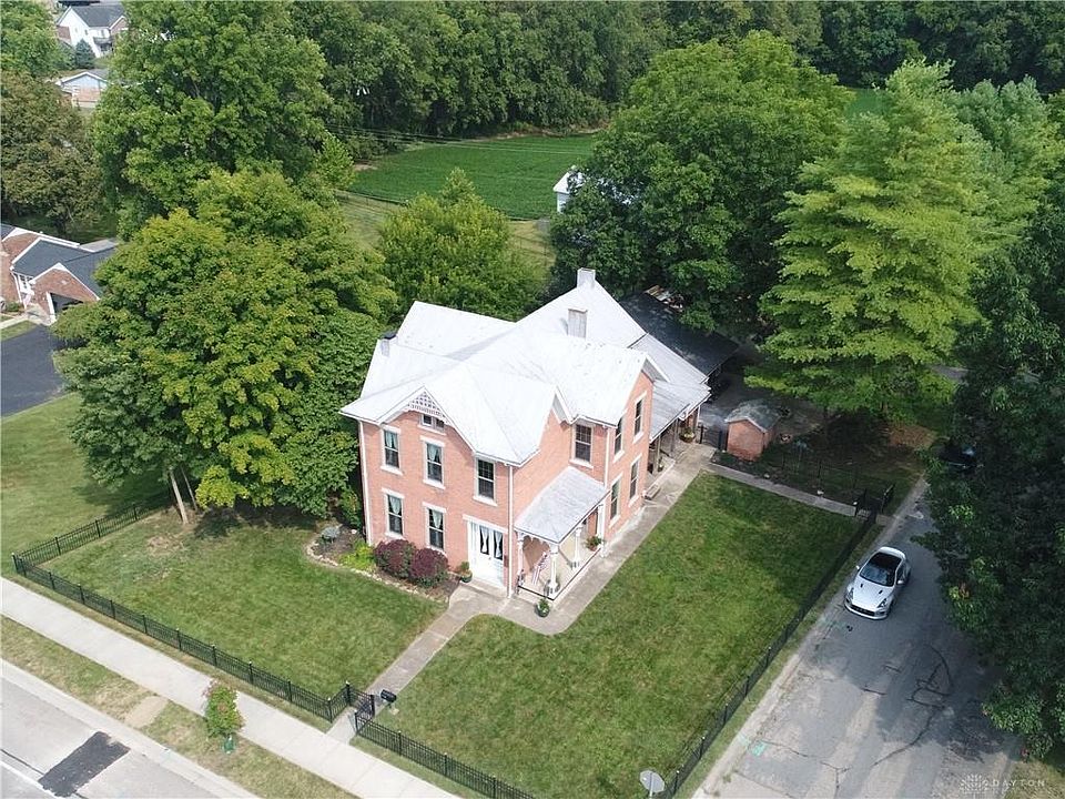 1st image of 602 W Market St