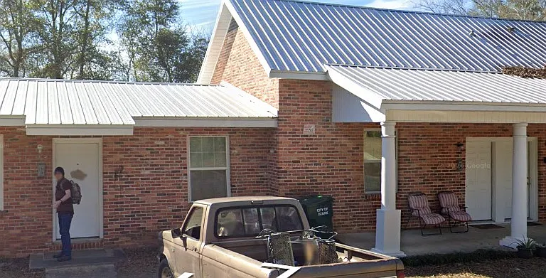 630 Newton Ave — Photo 1