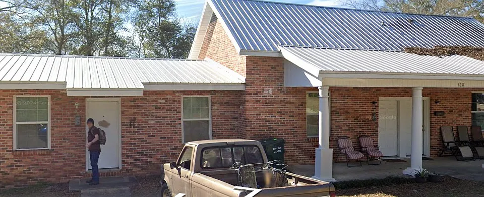 630 Newton Ave