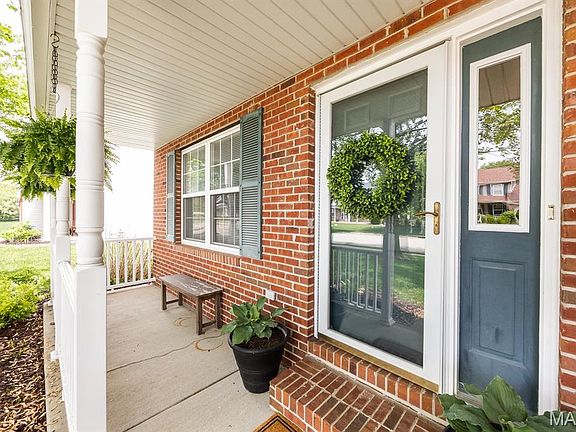 4th image of 1208 Clarendon Dr