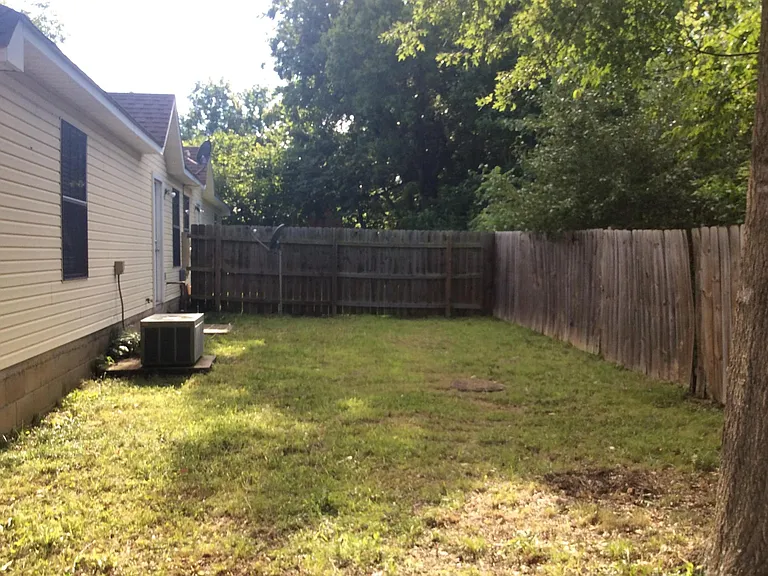 2050 E Farr Ln — Photo 16