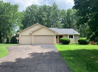 527 84th Ave NW, Coon Rapids, MN 55433