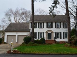 545 Warrick Rd, Chesapeake, VA 23322