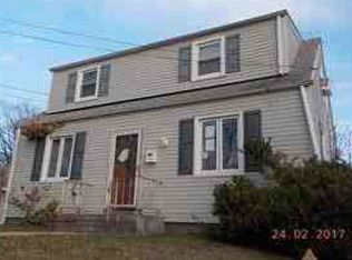760 Prospect Ave, Laurence Harbor, NJ