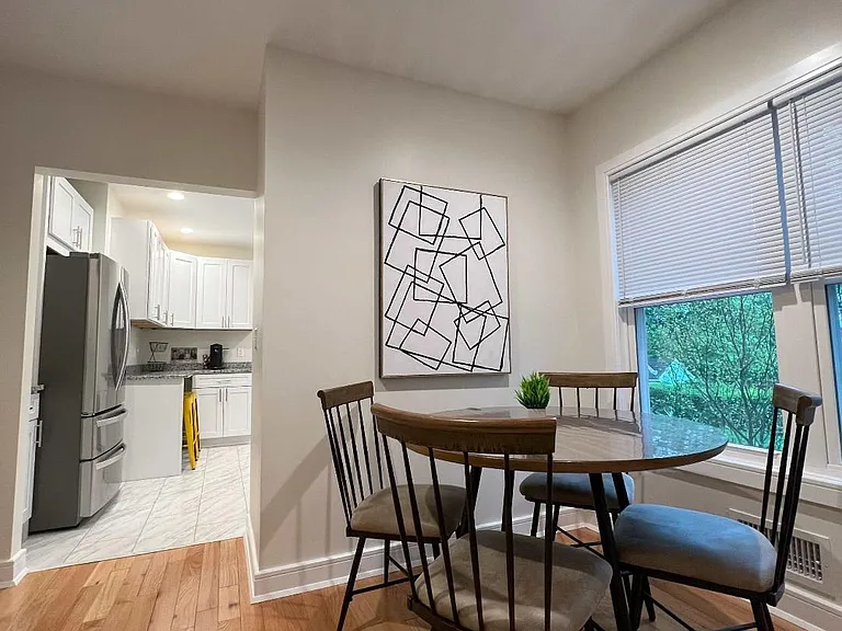 16 Wilton Ave — Photo 3