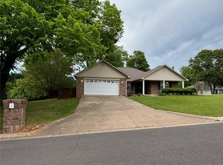 10 Fairbrook Ln, Clarksville, AR 72830