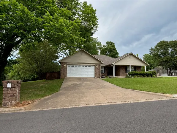 10 Fairbrook Ln, Clarksville, AR 72830