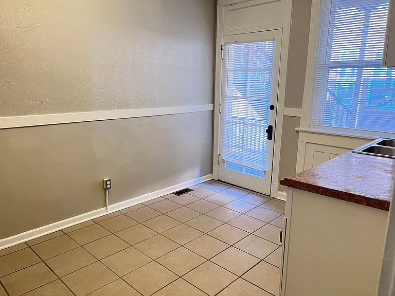3165 Roger Pl #1N — Photo 14