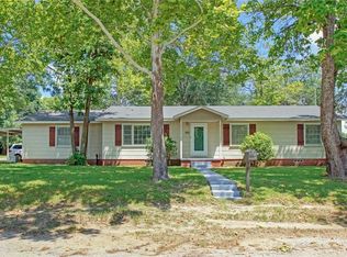 601 S Garland St, Overton, TX 75684