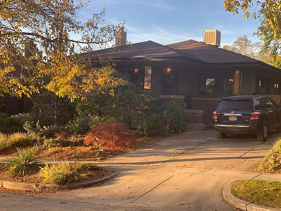 3rd image of 1441 E Michigan Ave