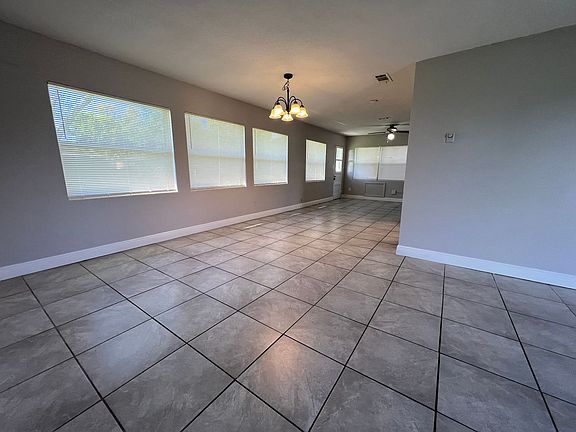 5th image of 7116 Autumnvale Dr