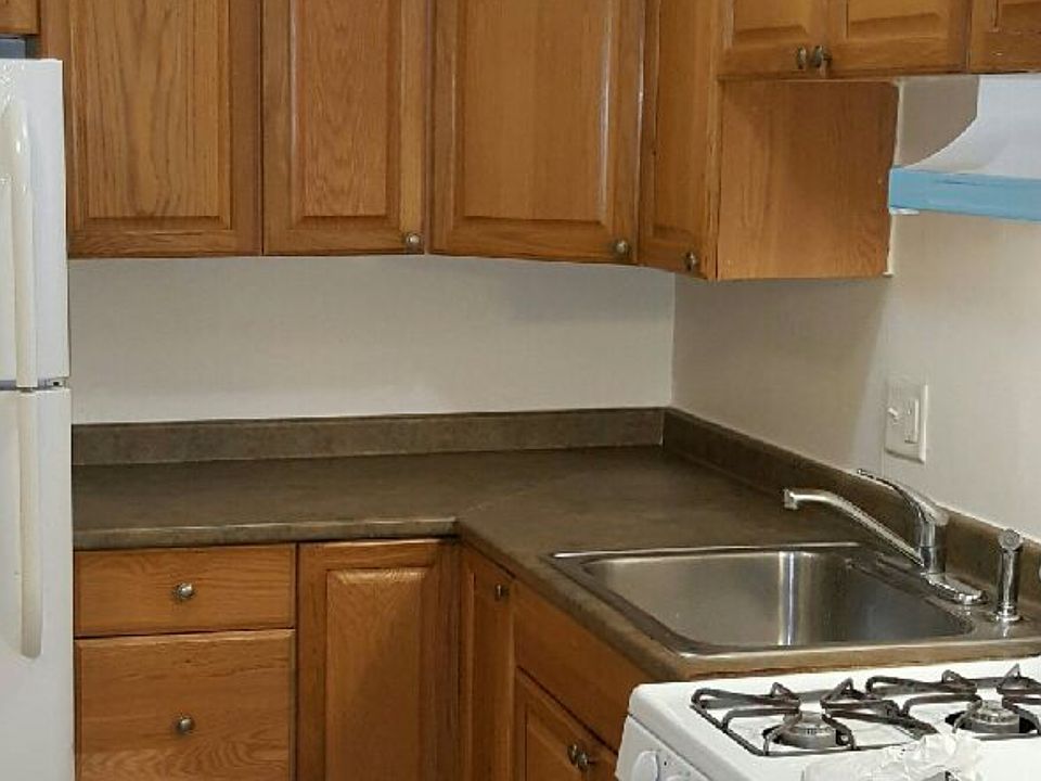 Belmont Street Apartments 18 Belmont St Lowell MA Zillow