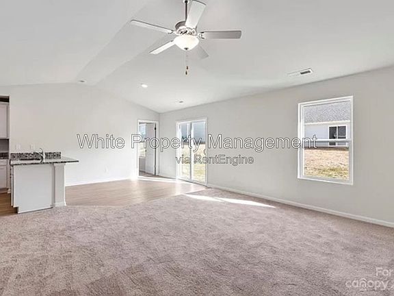 3rd image of 1637 Nia Rd
