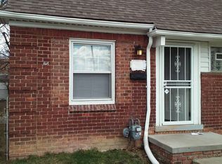 19131 Moross Rd, Grosse Pointe, MI 48224