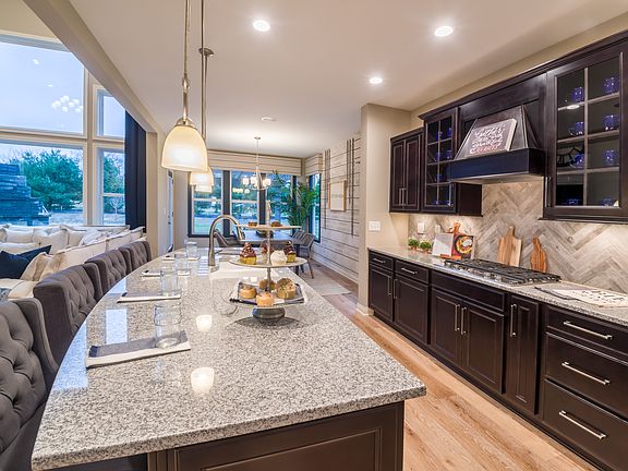 wel010560000_f352_ee_clay_dsc4410_interior-HDR