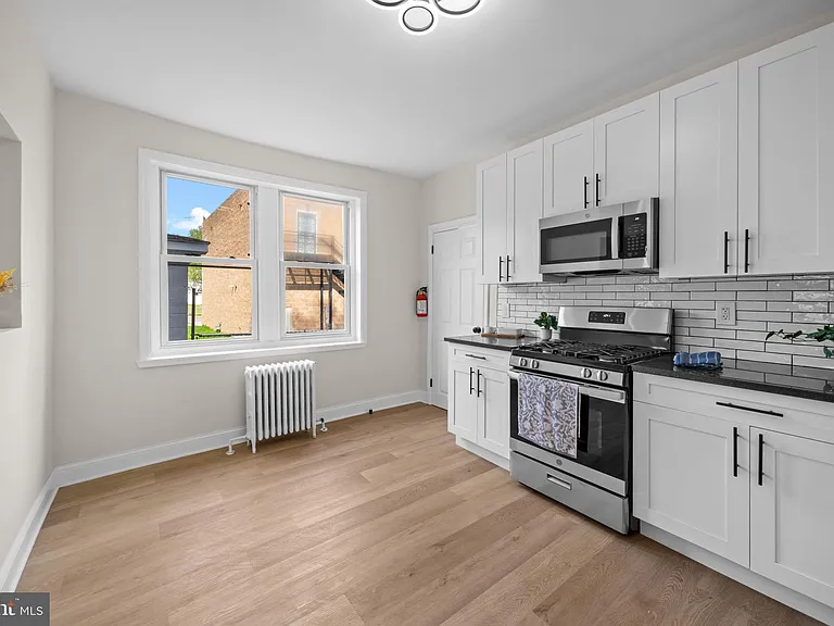 7608 Chelwynde Ave — Photo 3